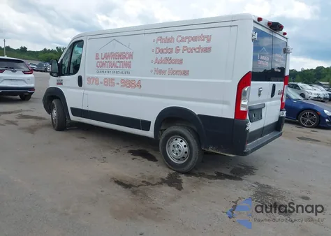 2020 Ram Promaster 1500 Low Roof 136 Wb z USA, uszkodzony, nr VIN 3C6TRVAG3LE123855